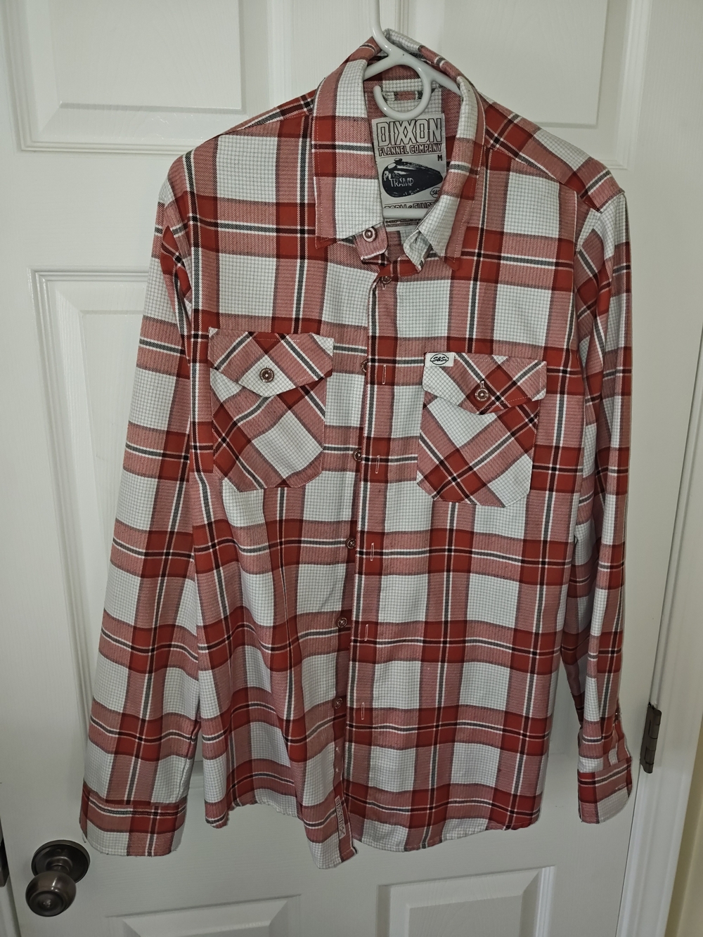 Dixxon Flannel Company men’s flannel shirt in size Medium. GC